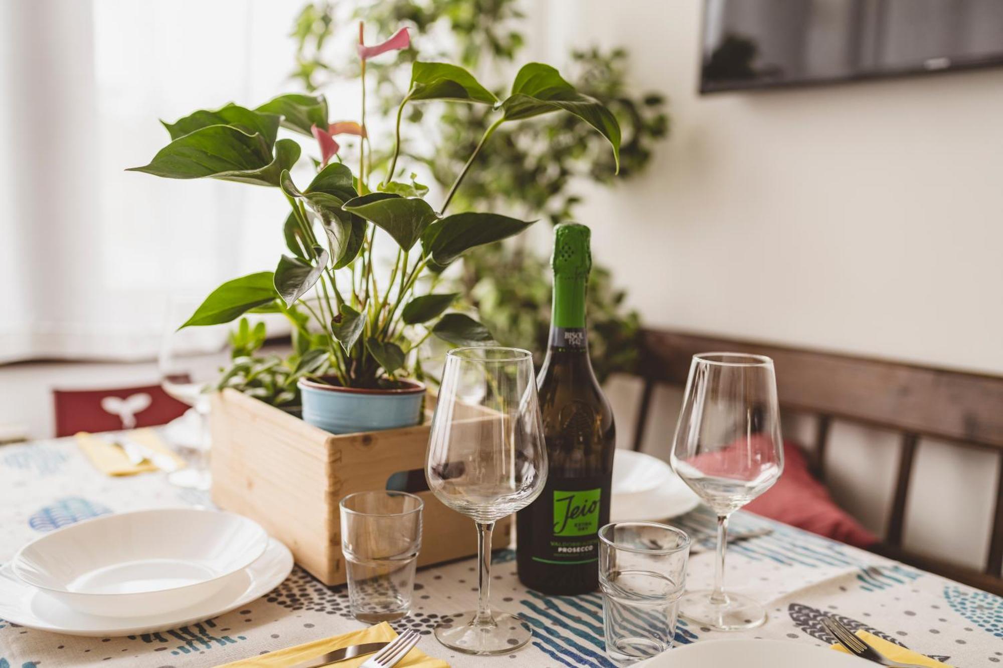 Casa Zoe 2 Apartment Parma Eksteriør bilde